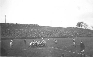 Hudds-v-Saints-Oct-1930.jpg